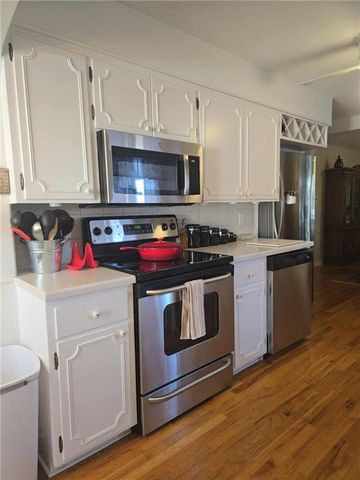 2725 Edmond Street, St Joseph, MO 64501