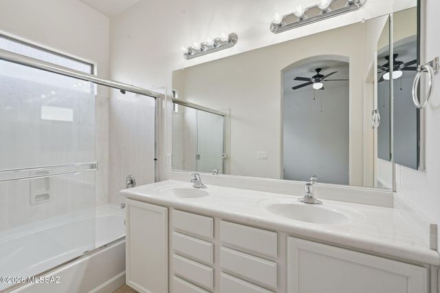 12549 E Red Canyon Place, Vail, AZ 85641