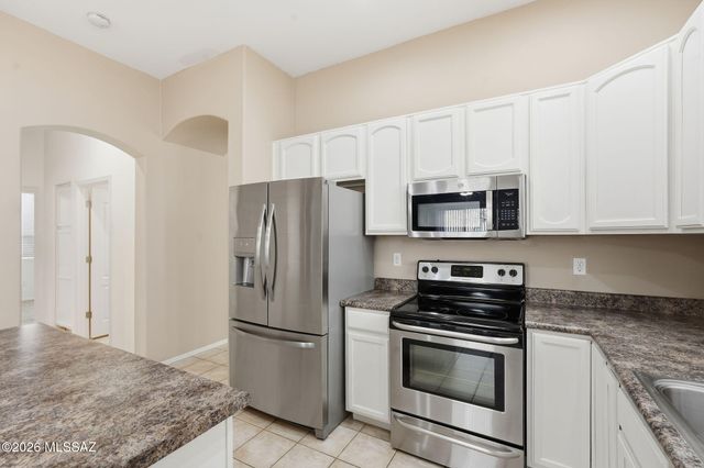 12549 E Red Canyon Place, Vail, AZ 85641