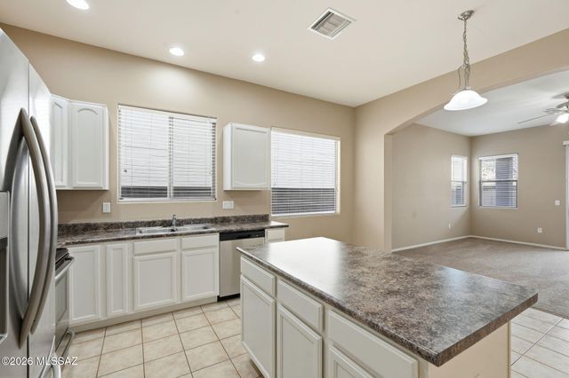 12549 E Red Canyon Place, Vail, AZ 85641