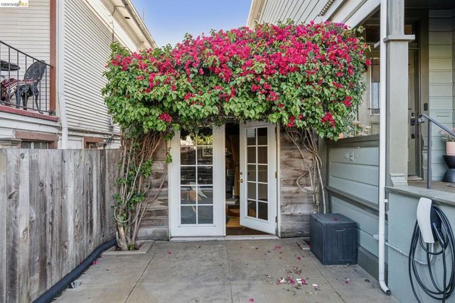 2503 E 16Th St, Oakland, CA 94601