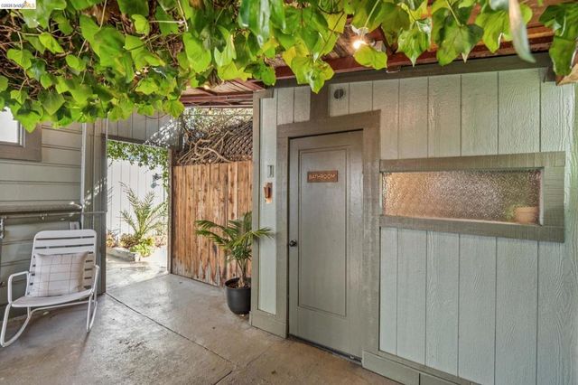 2503 E 16Th St, Oakland, CA 94601