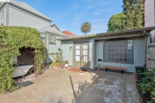 2503 E 16Th St, Oakland, CA 94601