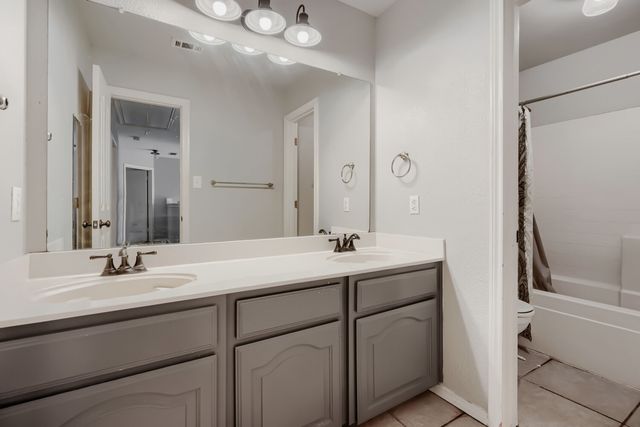 5216 Birch Grove Lane, Fort Worth, TX 76137