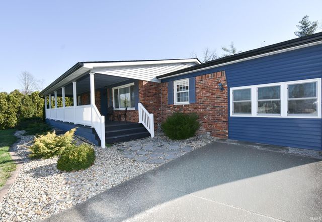 4995 S College Drive, Bloomington, IN 47403