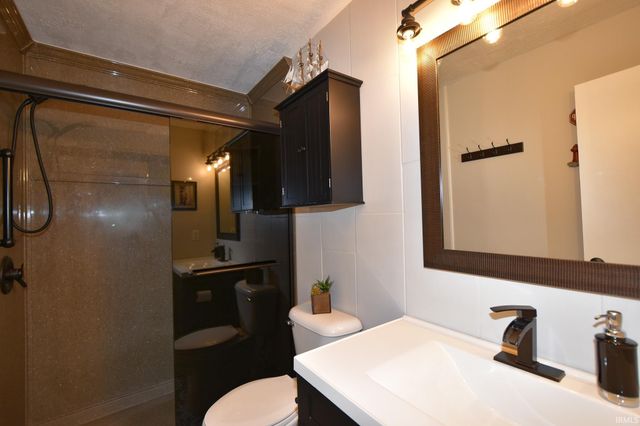 4995 S College Drive, Bloomington, IN 47403