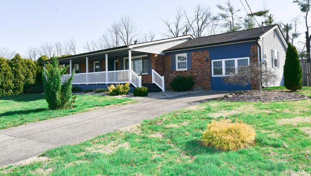 4995 S College Drive, Bloomington, IN 47403