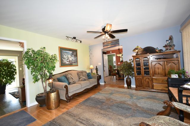 4995 S College Drive, Bloomington, IN 47403