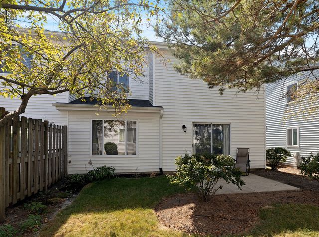 120 Hampton Avenue, Westmont, IL 60559