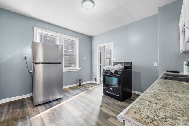 2657 Botsford Street, Hamtramck, MI 48212