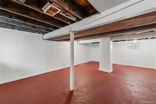 2657 Botsford Street, Hamtramck, MI 48212