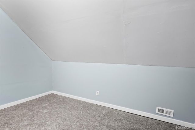 2657 Botsford Street, Hamtramck, MI 48212