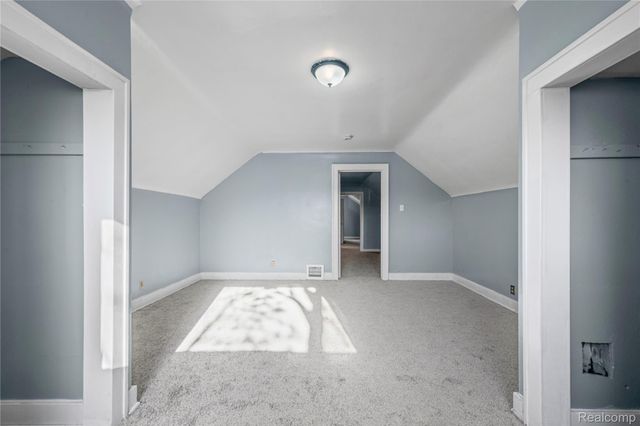 2657 Botsford Street, Hamtramck, MI 48212