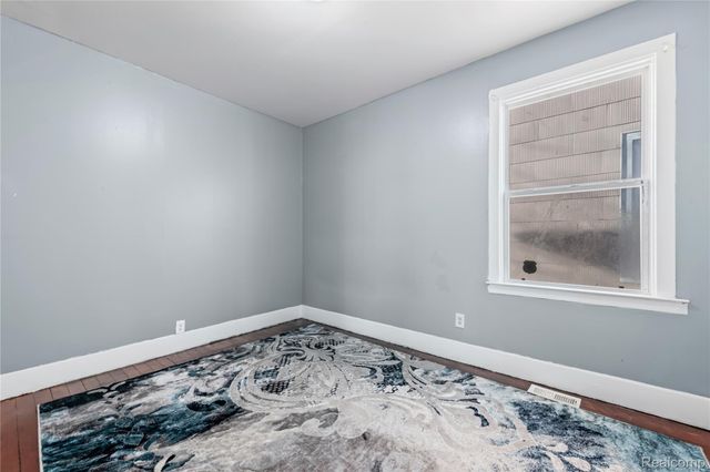 2657 Botsford Street, Hamtramck, MI 48212