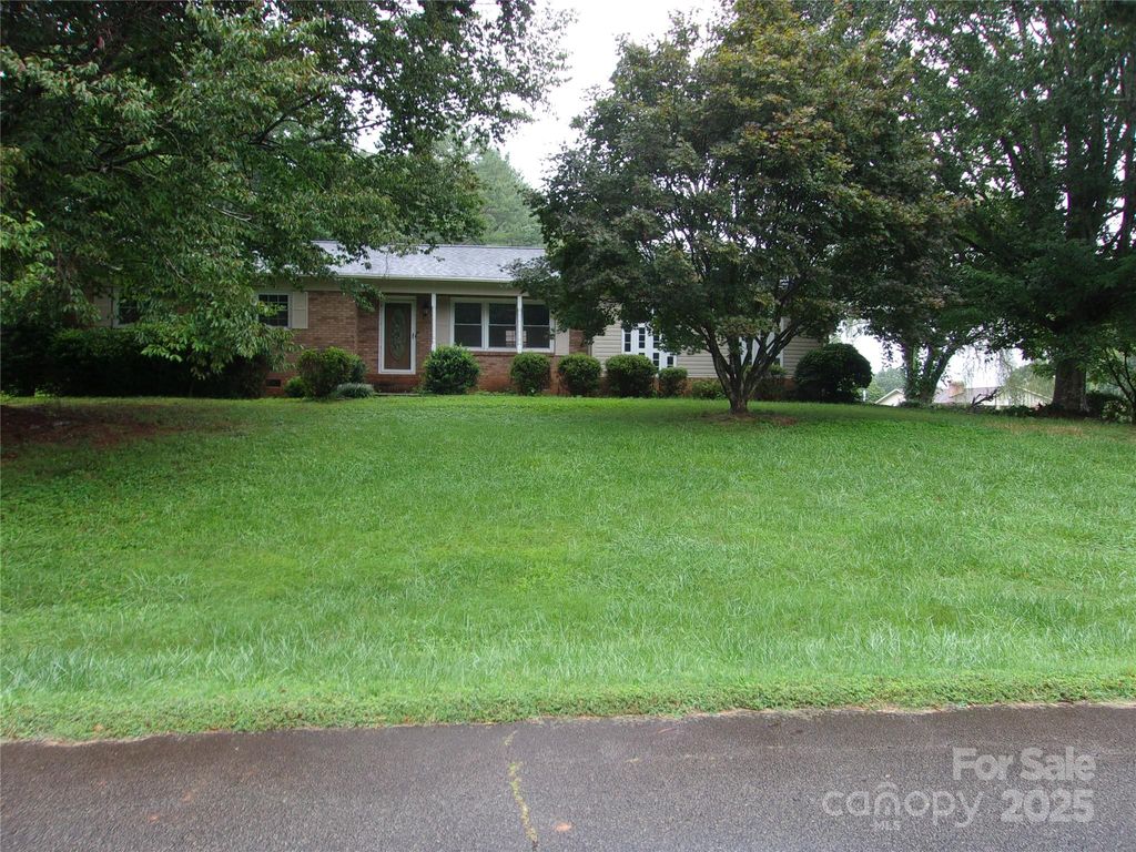 163 Whitney Lane, Statesville, NC 28625