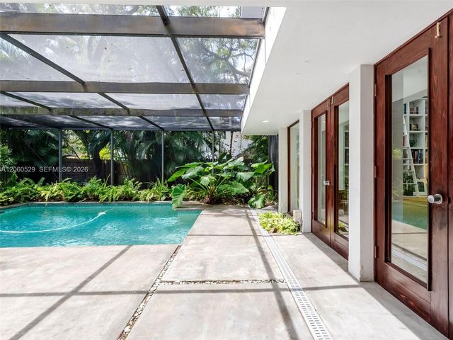 2250 NE 201st St 0, Miami, FL 33180