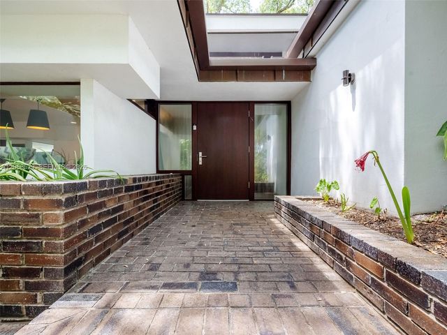 2250 NE 201st St 0, Miami, FL 33180