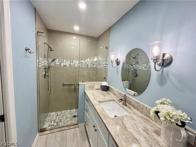 8076 Queen Palm LN 412, Fort Myers, FL 33966