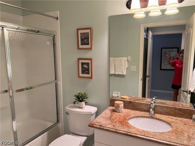 8076 Queen Palm LN 412, Fort Myers, FL 33966