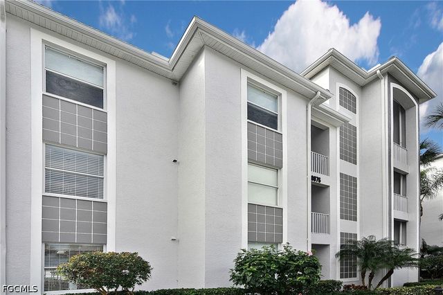 8076 Queen Palm LN 412, Fort Myers, FL 33966