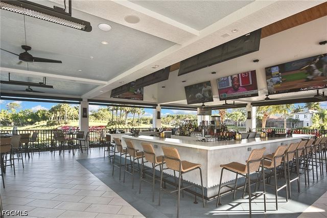 8076 Queen Palm LN 412, Fort Myers, FL 33966