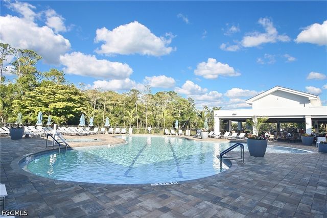 8076 Queen Palm LN 412, Fort Myers, FL 33966