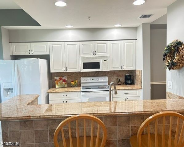 8076 Queen Palm LN 412, Fort Myers, FL 33966