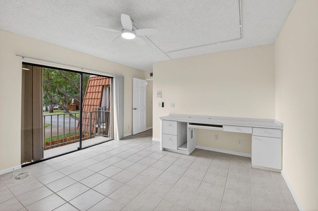 3002 San Clara Drive 6-B, Delray Beach, FL 33445