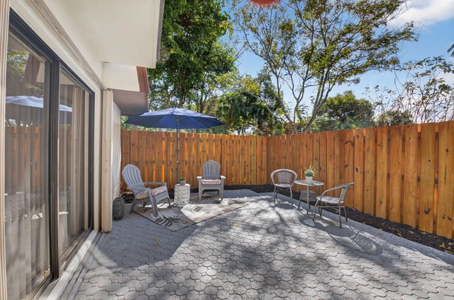 3002 San Clara Drive 6-B, Delray Beach, FL 33445