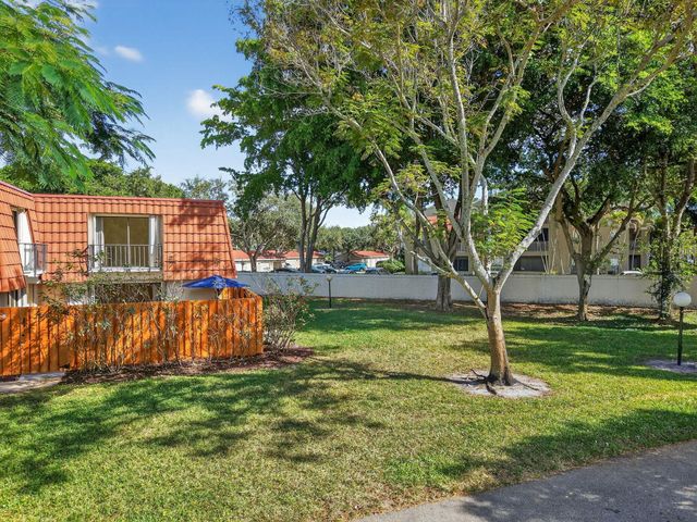 3002 San Clara Drive 6-B, Delray Beach, FL 33445