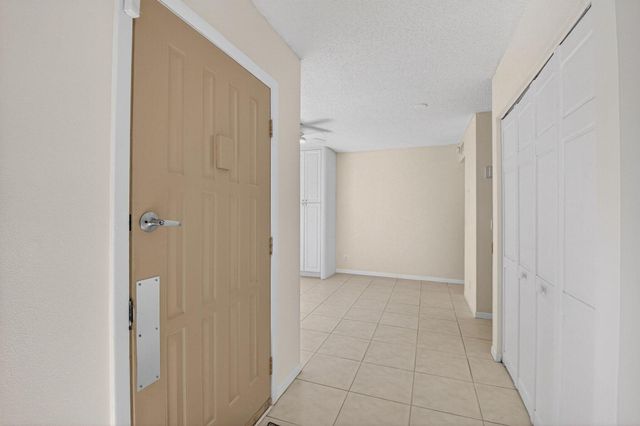 3002 San Clara Drive 6-B, Delray Beach, FL 33445