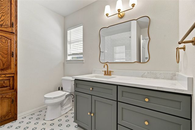 1205 Shannon Lane, Bedford, TX 76022