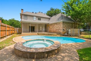 1205 Shannon Lane, Bedford, TX 76022
