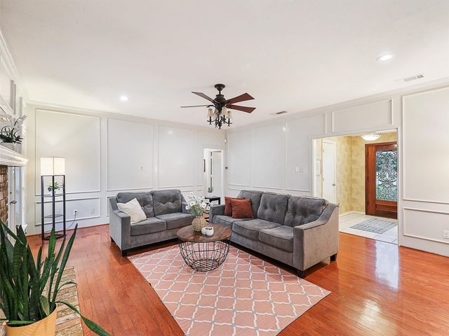 6601 Warm Breeze Lane, Dallas, TX 75248