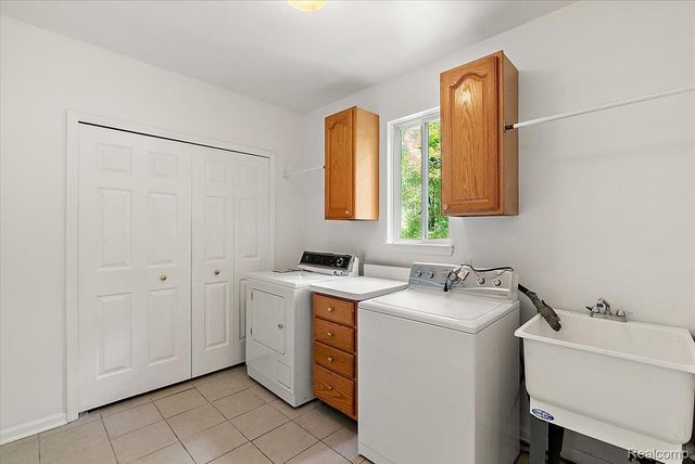 4309 S Baldwin Road, Orion Charter Township, MI 48359