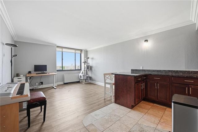 700 E 8th Street 14N, Kansas City, MO 64106