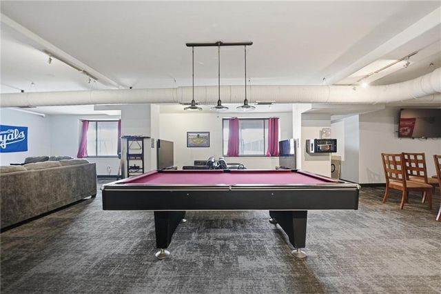 700 E 8th Street 14N, Kansas City, MO 64106