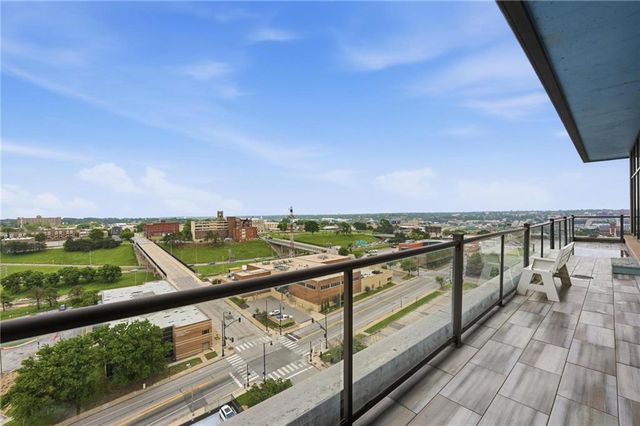 700 E 8th Street 14N, Kansas City, MO 64106