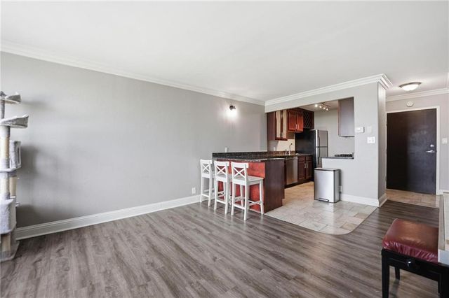 700 E 8th Street 14N, Kansas City, MO 64106