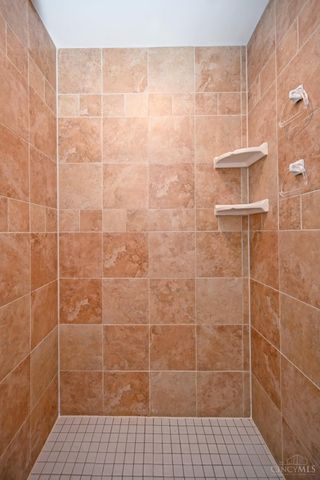 1081 Sedgefield Court, Hamilton Twp, OH 45039