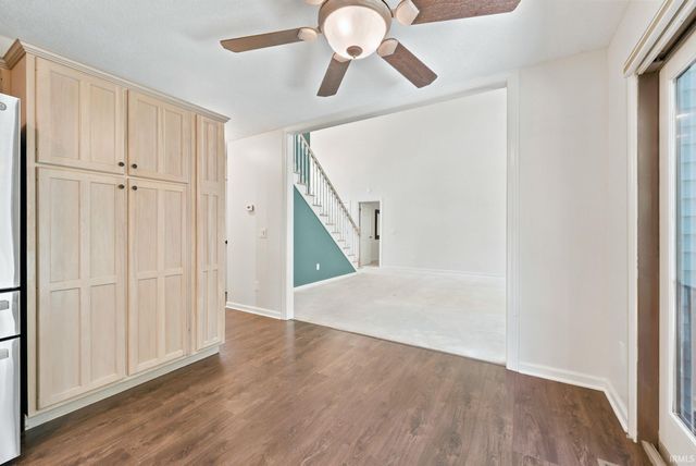 1103 Falcon Creek Parkway, Fort Wayne, IN 46845