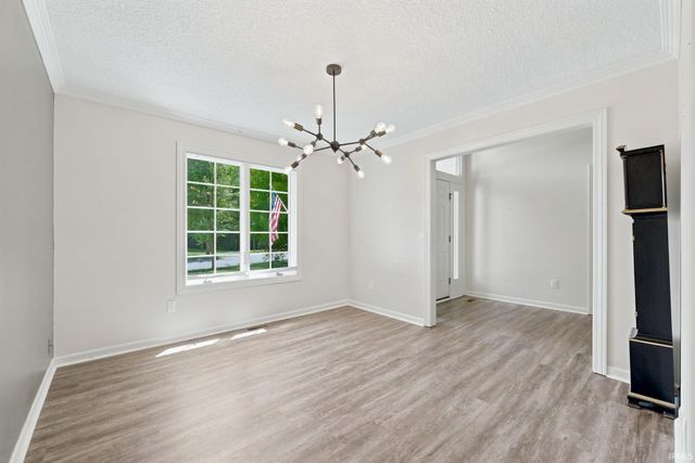 1103 Falcon Creek Parkway, Fort Wayne, IN 46845