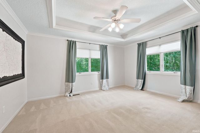 1103 Falcon Creek Parkway, Fort Wayne, IN 46845