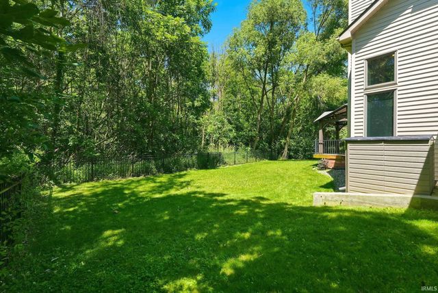 1103 Falcon Creek Parkway, Fort Wayne, IN 46845