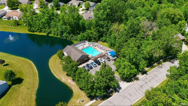 1103 Falcon Creek Parkway, Fort Wayne, IN 46845