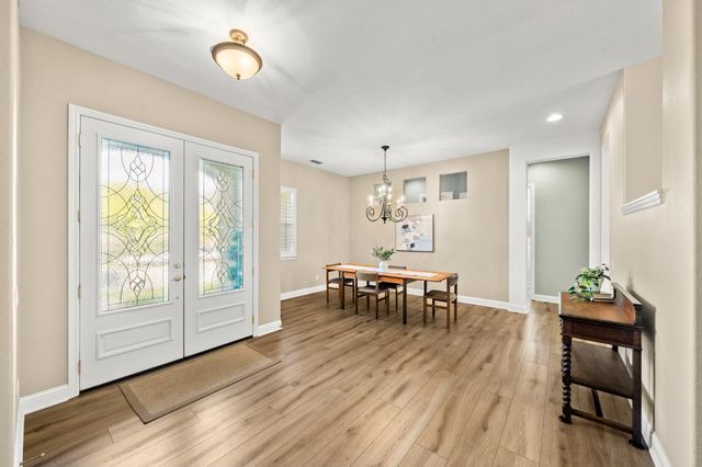 534 Sawka Dr, Auburn, CA 95603