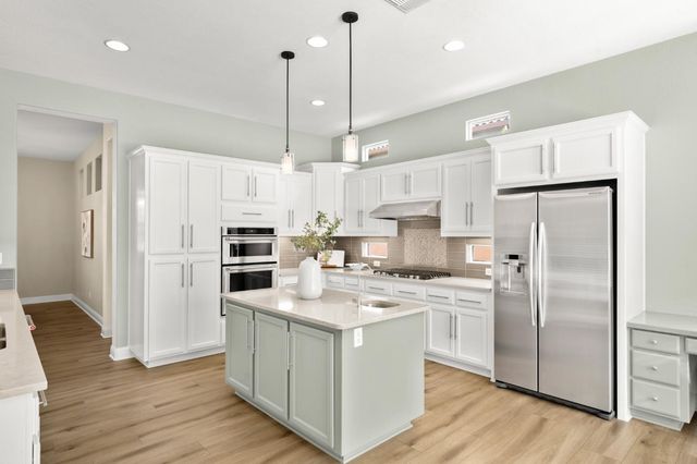 534 Sawka Dr, Auburn, CA 95603