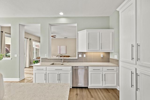 534 Sawka Dr, Auburn, CA 95603