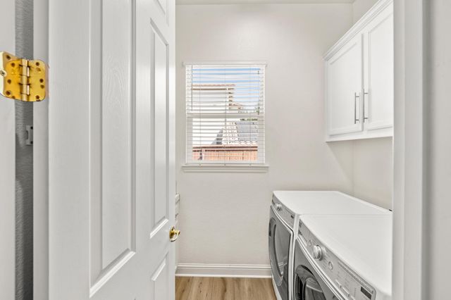 534 Sawka Dr, Auburn, CA 95603