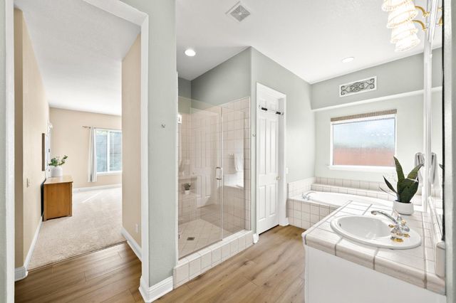 534 Sawka Dr, Auburn, CA 95603